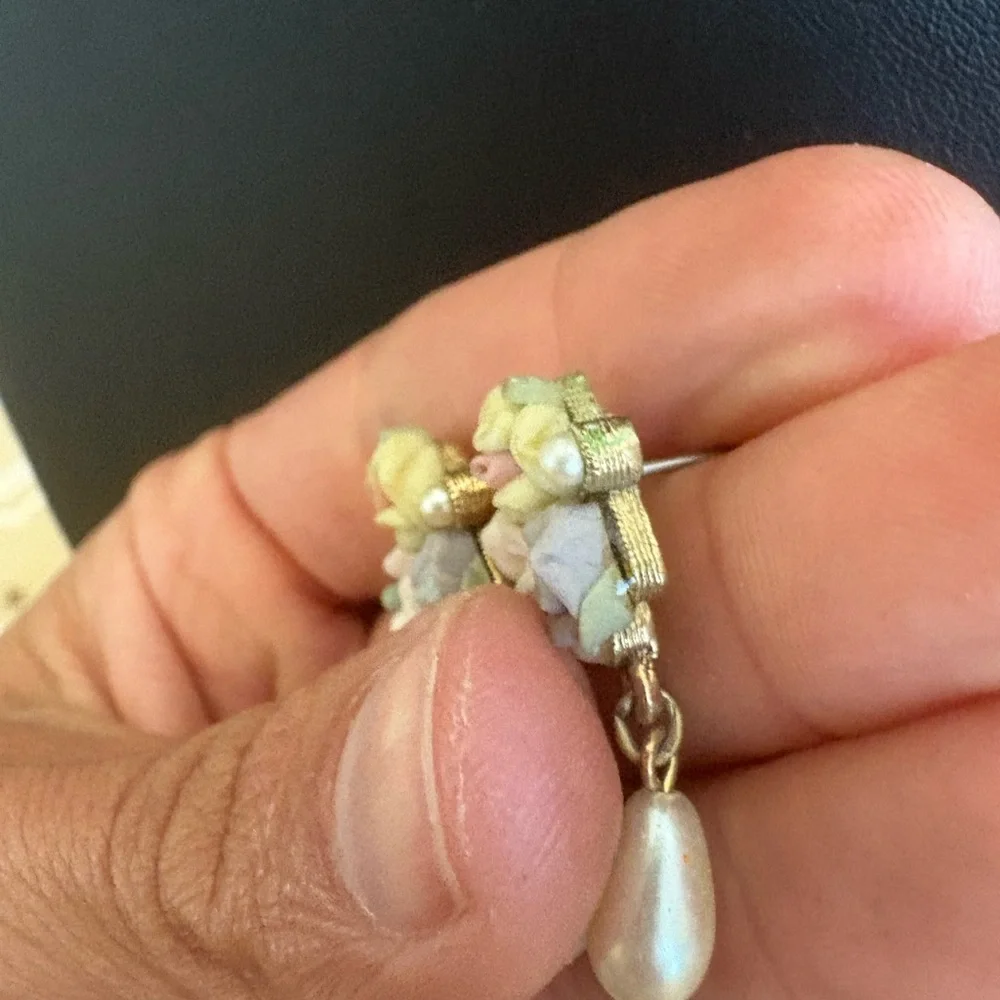 1928 pink porcelain dangle drop earrings flowers gold toned faux pearls - Picture 7 of 12